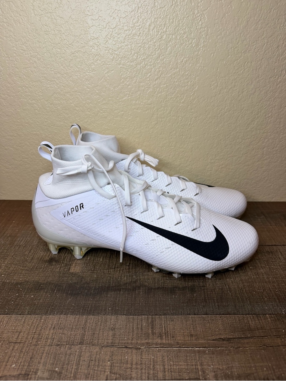 Nike Vapor Untouchable Pro 3 “White Black” 
- Size 13.5 Men.